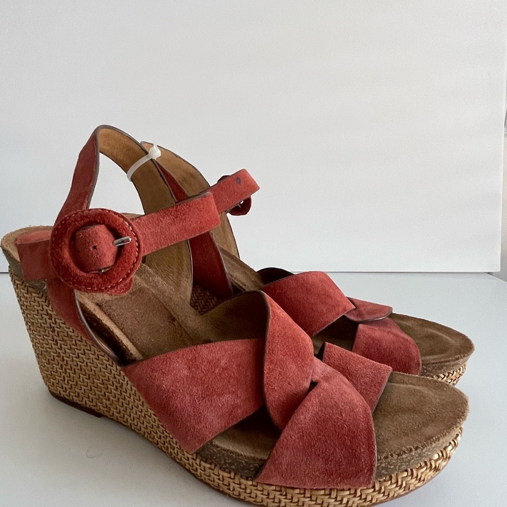 Women’s Suede Wedge Sandals in Rust Red Soft Brand